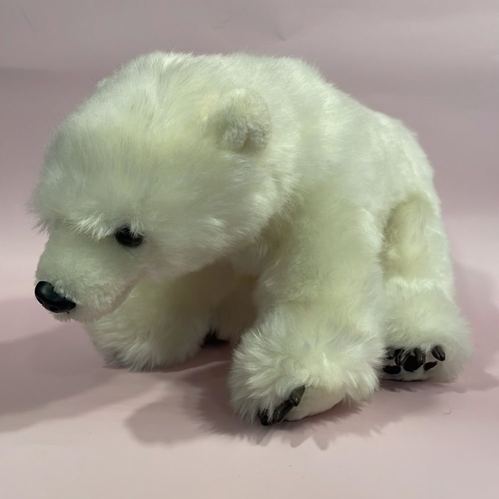 National Geographic Arctic Tale Polar Bear 12” long Excellent Used Condition - Picture 1 of 9
